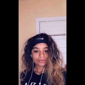 Meet your Posher, Maria